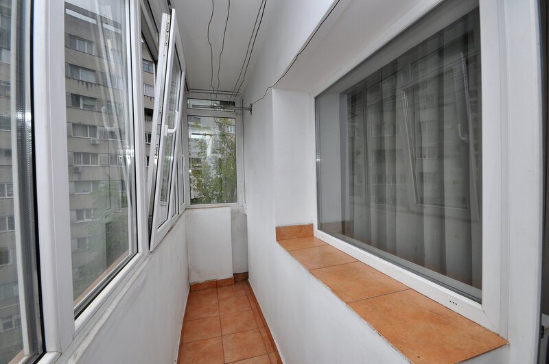 Militari, Gorjului, apartament 2 camere decomandat 56 mp, centrala proprie